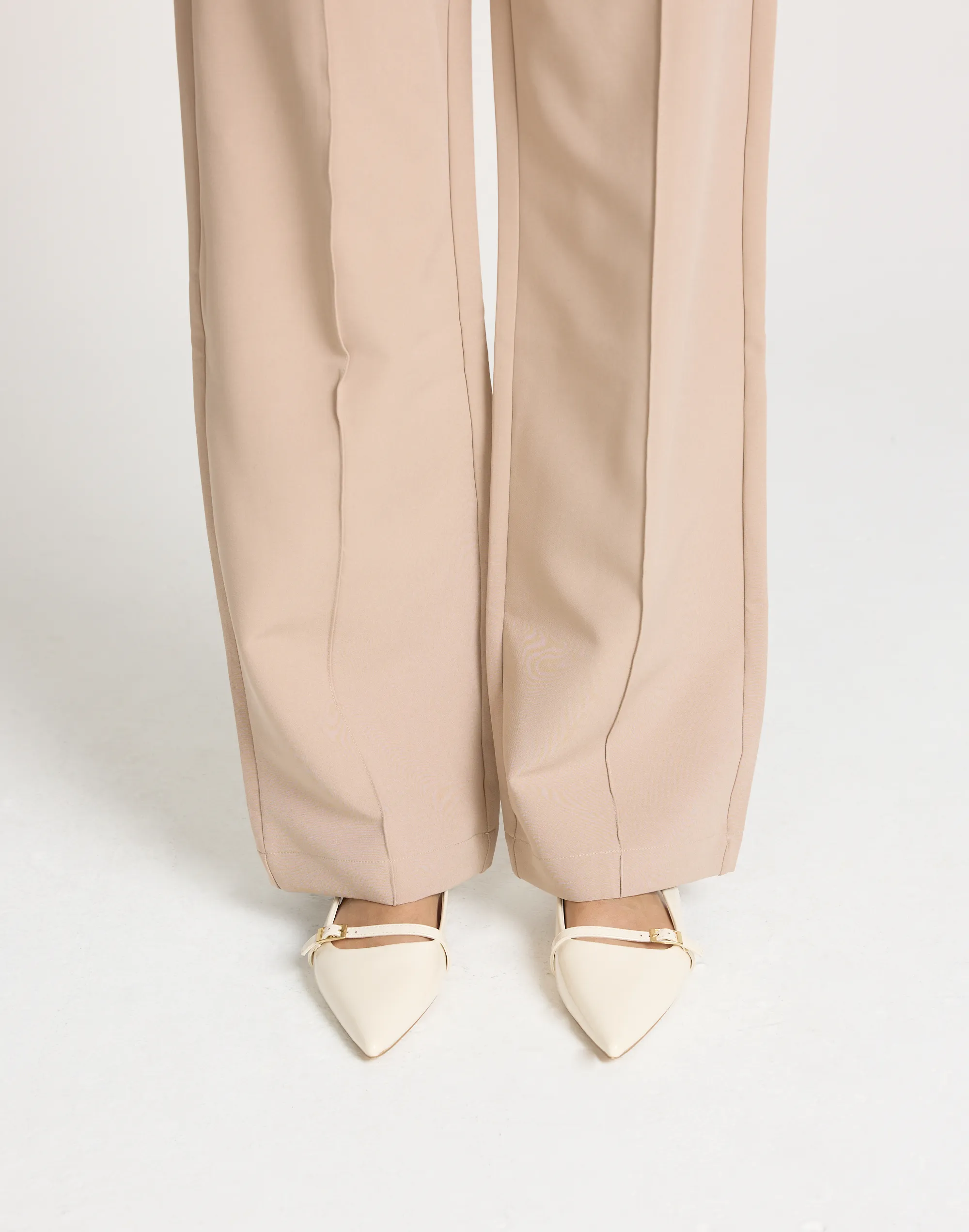 Ilie Flats (Ivory Patent) - By Billini
