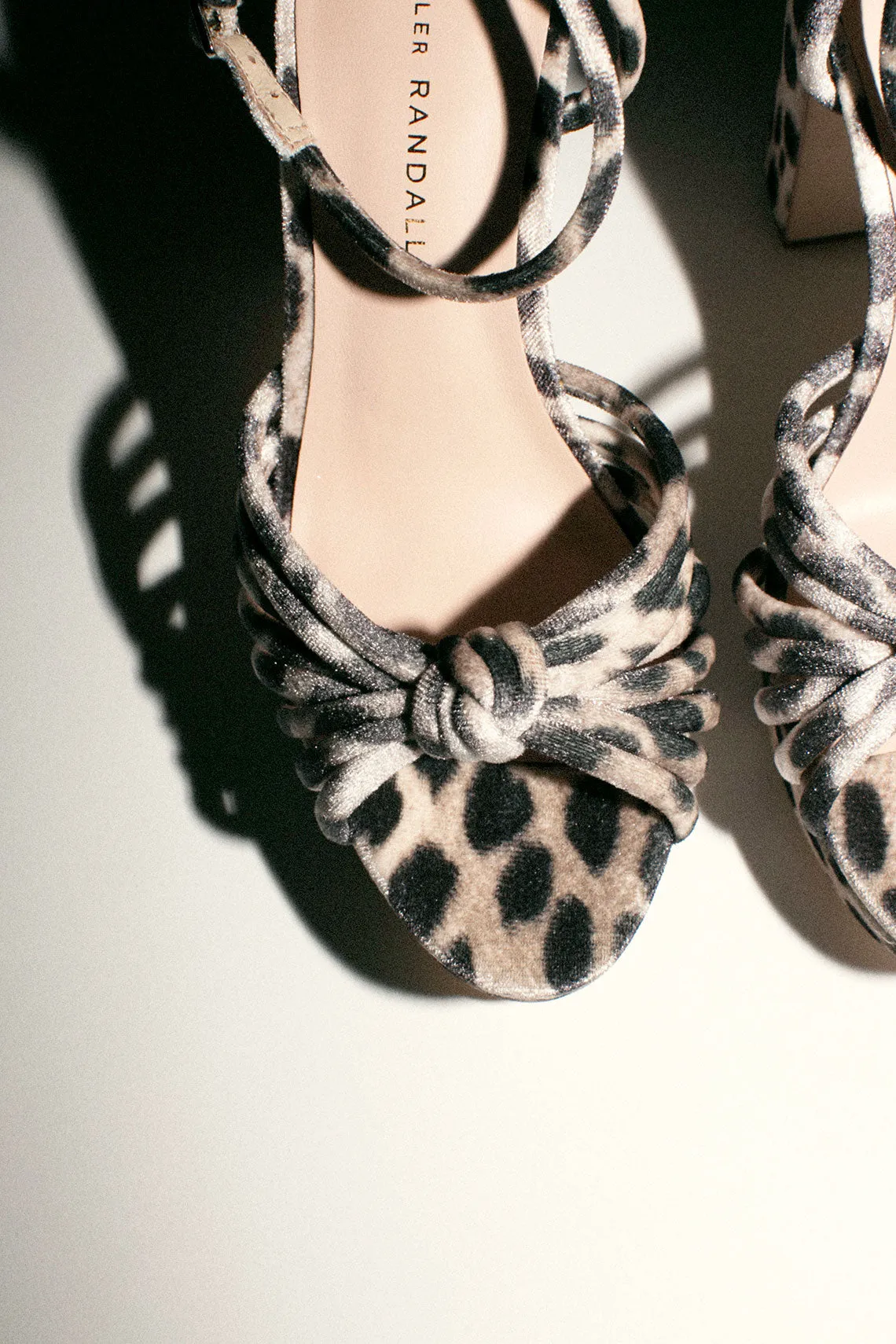 Leopard Rivka Platform